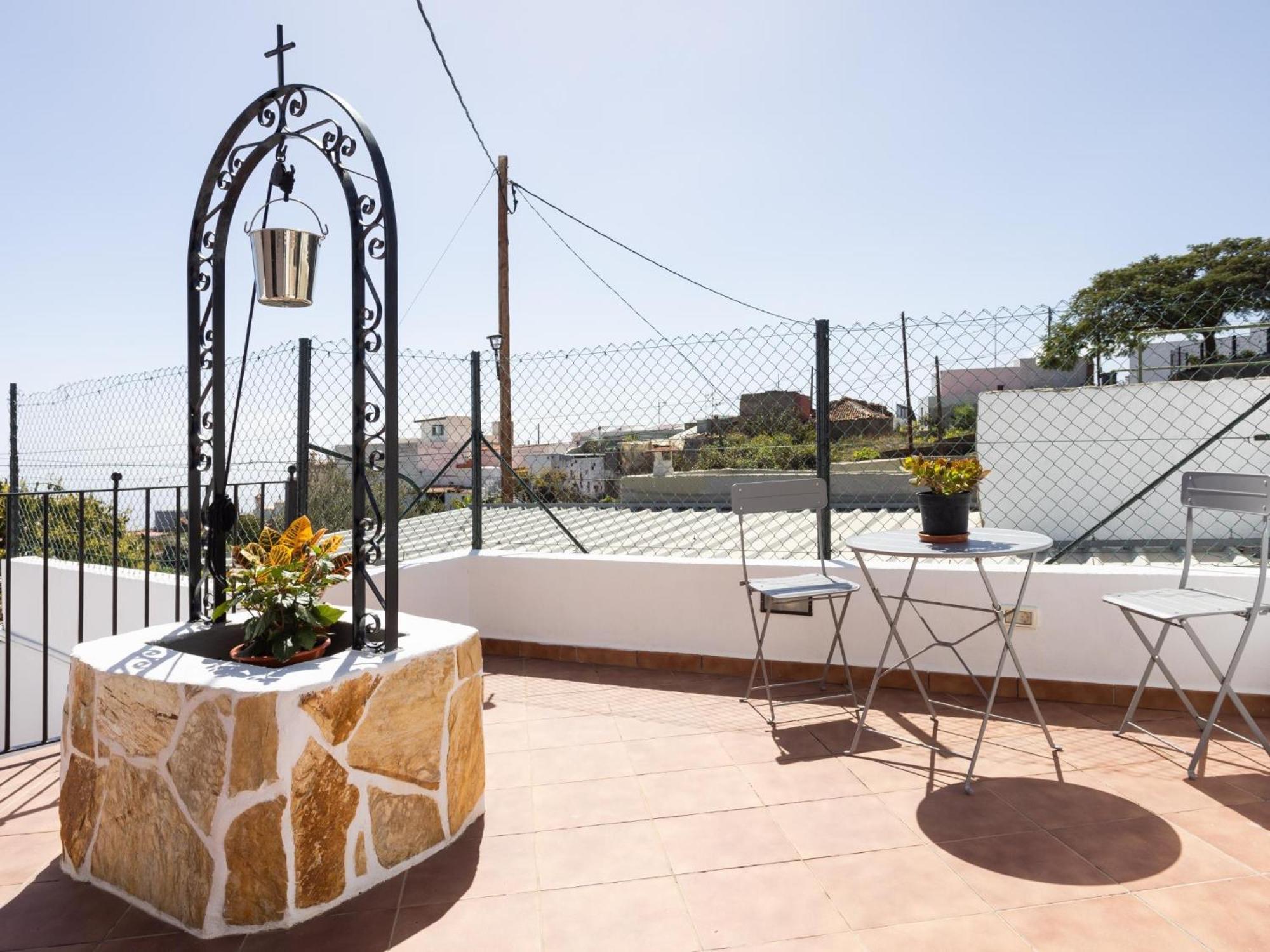 Ek Araya Holiday home